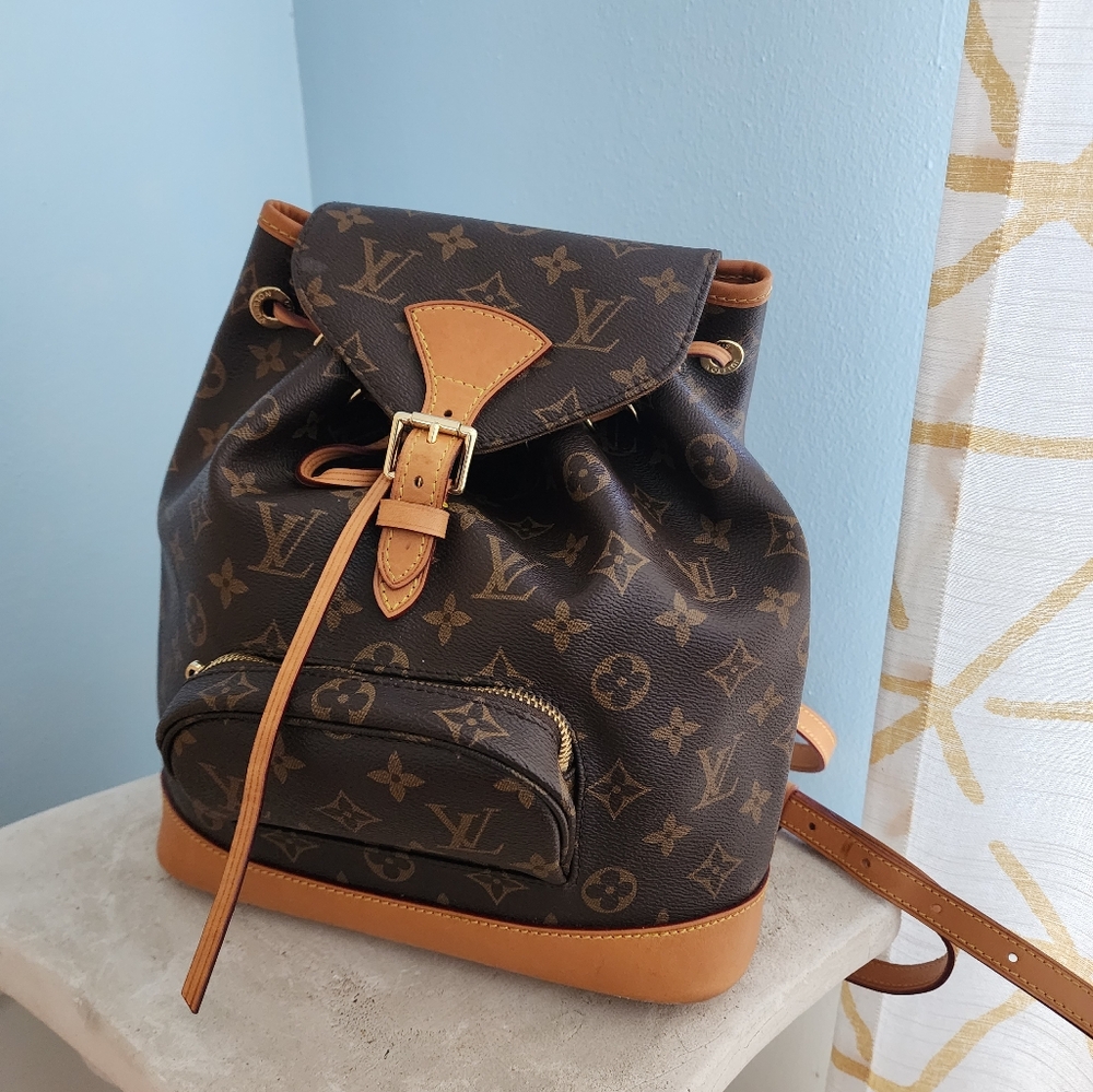 Louis Vuitton Montsouris MM